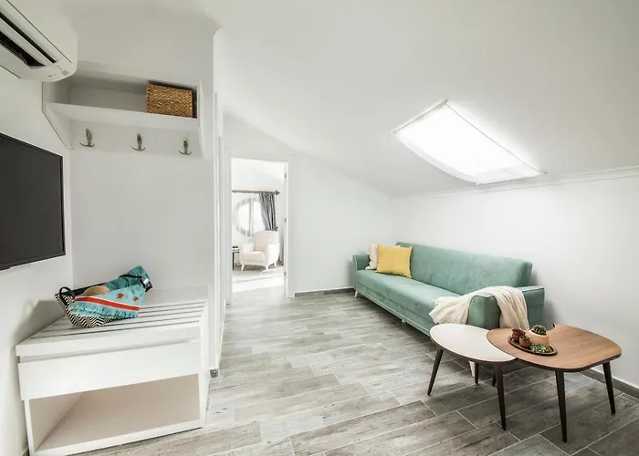 Cedrus Apart Otel 4*